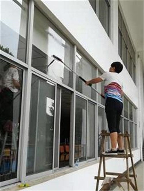 南京秦淮專業清潔服務 從地毯到高空，一站式潔凈解決方案